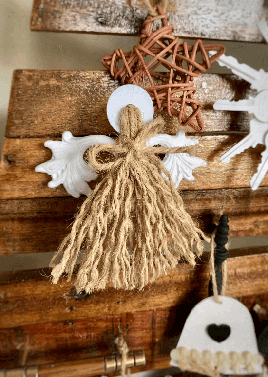 LOOK Pinoy artist makes Christmas tree out of recycled materials